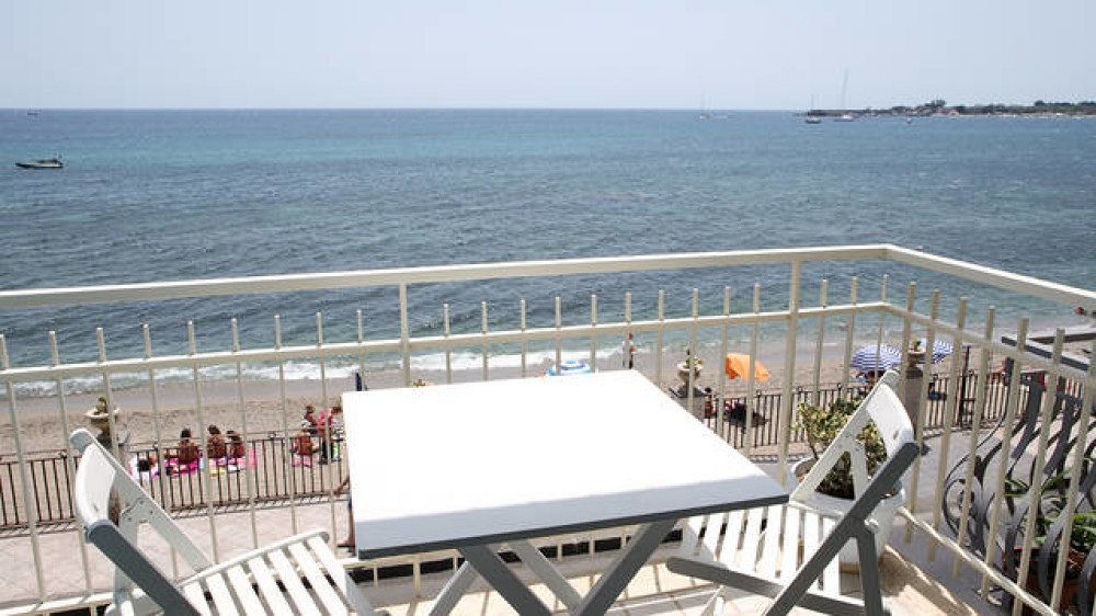 Nina B&B Giardini Naxos Exterior foto